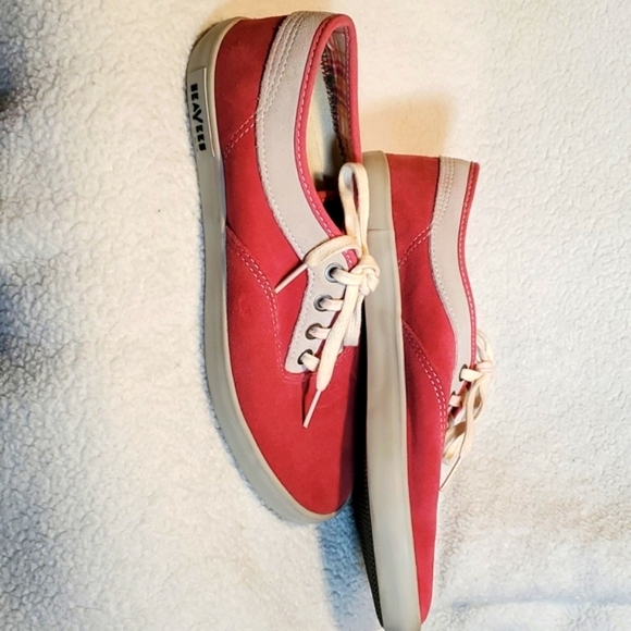 SeaVees Shoes - SeaVees 9/61 Women's Volunteer Plimsolls